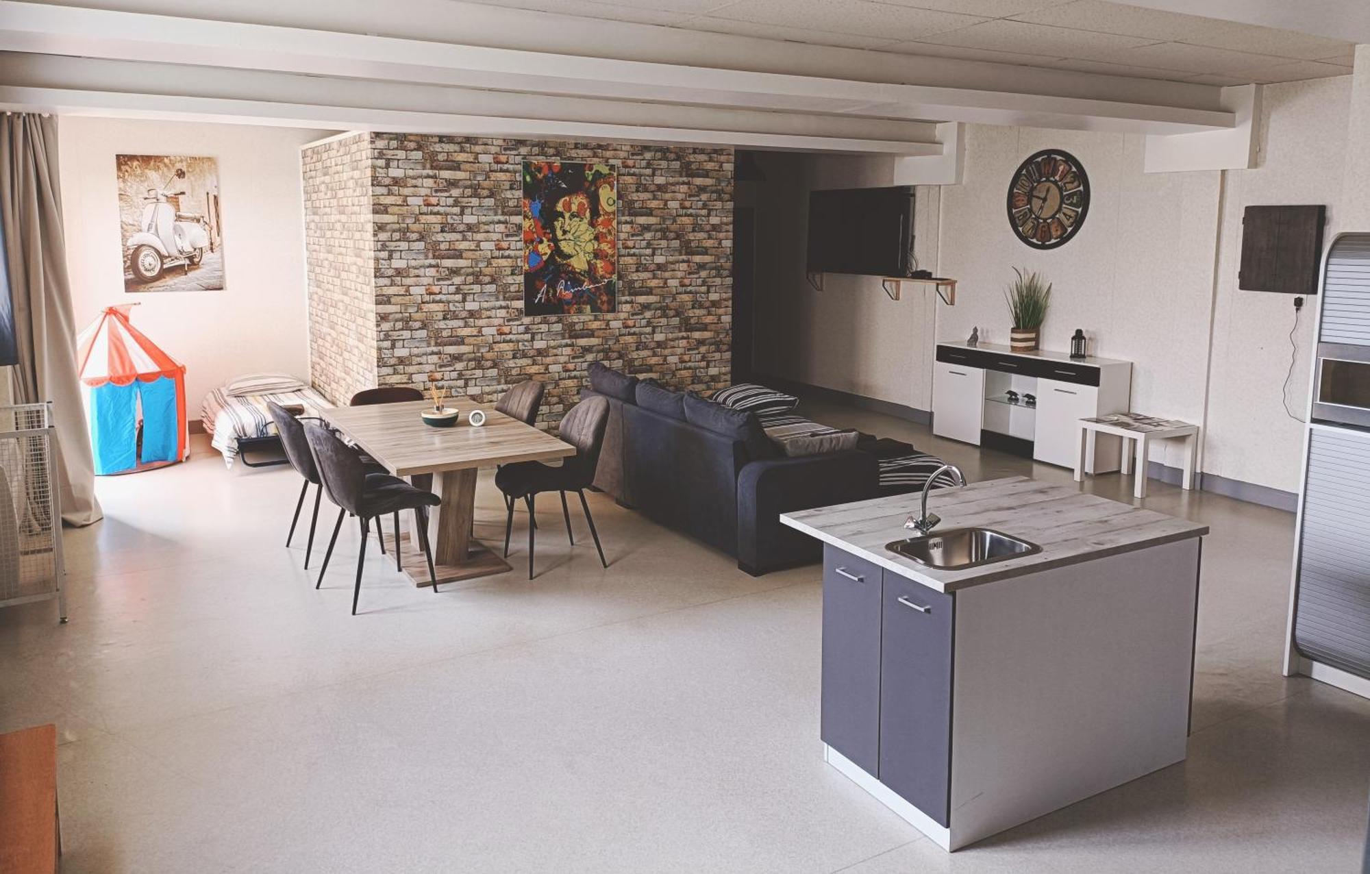 Loft Chez Valy Et Herve Charleville-Mezieres Bagian luar foto